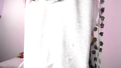 Snapshot of bad_girl_2003 chatting on 02-27-25, 05:56 Angeles online show from 02-27-25, 05:56