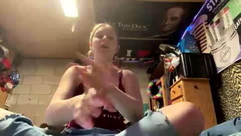 badazzcici online show from 11-22-25, 03:38