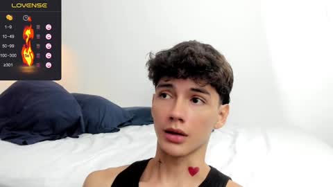 Snapshot of badboy_one chatting on 02-09-25, 08:45 jhojan online show from 02-09-25, 08:45