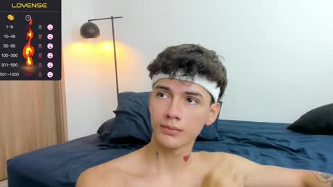 Snapshot of badboy_one chatting on 02-17-25, 01:53 jhojan online show from 02-17-25, 01:53