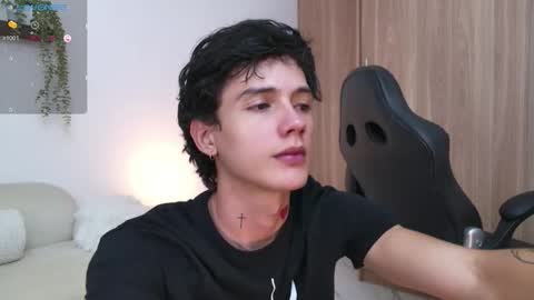 Snapshot of badboy_one chatting on 09-28-25, 11:21 jhojan online show from 09-28-25, 11:21