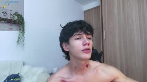 Snapshot of badboy_one chatting on 10-04-25, 09:57 jhojan online show from 10-04-25, 09:57