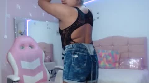 Snapshot of badboyjuan_ chatting on 04-26-26, 01:47 JUAN online show from 04-26-26, 01:47