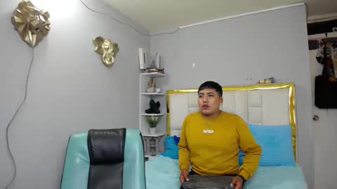 Snapshot of badboyjuan_ chatting on 05-05-26, 11:51 JUAN online show from 05-05-26, 11:51