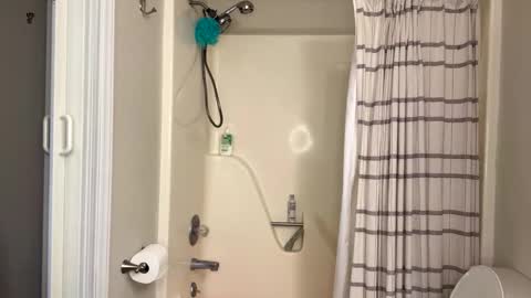 Snapshot of badboyson65 chatting on 02-01-25, 06:10 HotWifeFun32 online show from 02-01-25, 06:10