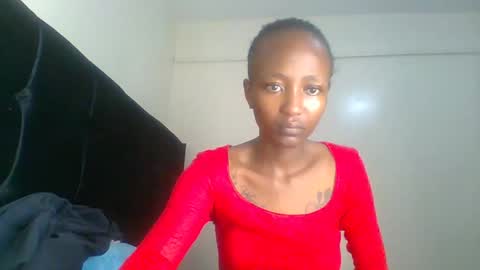 Snapshot of baddie_bunnie chatting on 12-02-25, 01:55 baddie_bunnie online show from 12-02-25, 01:55