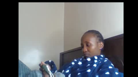 baddie_bunnie online show from 04-25-26, 02:03