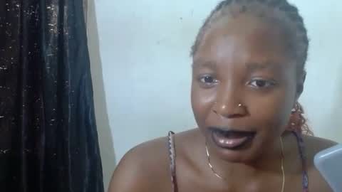 Snapshot of baddiebitchx chatting on 04-17-26, 10:18 baddiebitchx online show from 04-17-26, 10:18