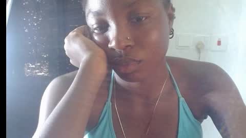 Snapshot of baddiebitchx chatting on 05-02-26, 12:21 baddiebitchx online show from 05-02-26, 12:21