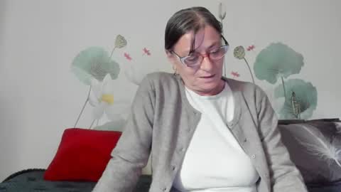 Gina online show from 10-06-25, 09:07