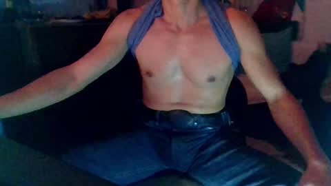 Mexican livin Off the Wall online show from 02-04-25, 06:14