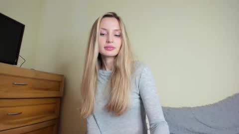 Snapshot of badmodel_ chatting on 09-12-25, 01:22 Name online show from 09-12-25, 01:22