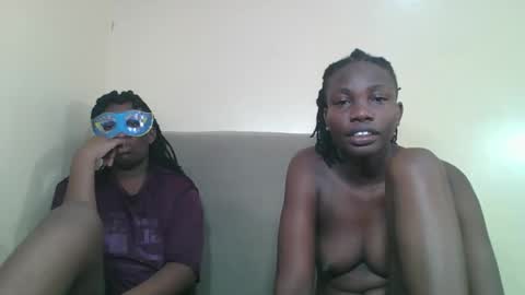 bads_girles online show from 04-24-26, 05:26