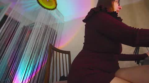 Snapshot of badwebcamgirl chatting on 12-14-24, 02:10 engely online show from 12-14-24, 02:10