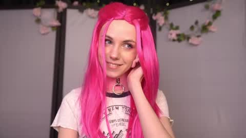 Molly  links in bio online show from 07-28-26, 08:52