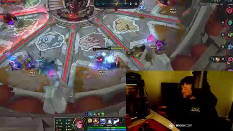 Snapshot of baftez chatting on 09-21-25, 04:36 Baffels online show from 09-21-25, 04:36