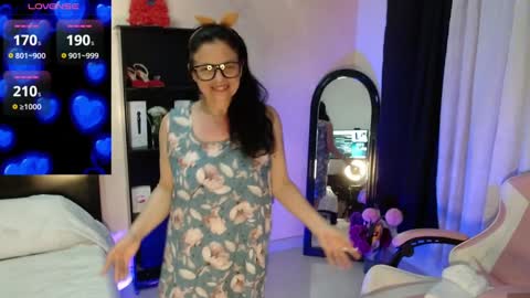 Snapshot of bailarina_atrevida chatting on 12-26-24, 02:44 sandra online show from 12-26-24, 02:44