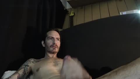 Snapshot of bailey39 chatting on 12-18-24, 04:53 Bailey online show from 12-18-24, 04:53