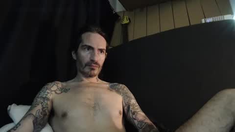 Snapshot of bailey39 chatting on 12-19-24, 04:34 Bailey online show from 12-19-24, 04:34