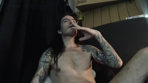 Snapshot of bailey39 chatting on 01-05-25, 01:24 Bailey online show from 01-05-25, 01:24