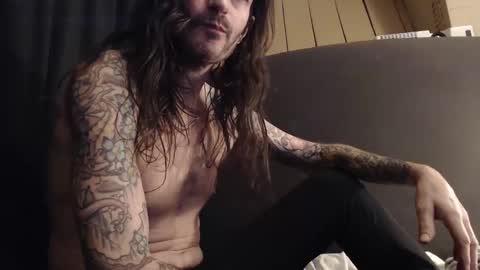 Snapshot of bailey39 chatting on 01-16-25, 01:58 Bailey online show from 01-16-25, 01:58