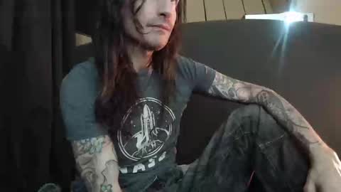 Snapshot of bailey39 chatting on 02-21-25, 10:26 Bailey online show from 02-21-25, 10:26