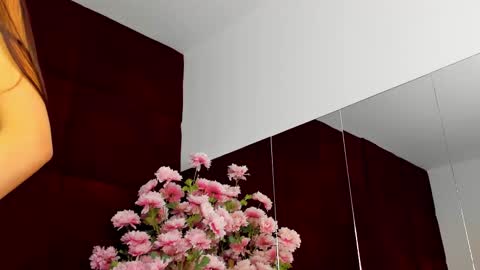 Bailey online show from 03-28-26, 06:18