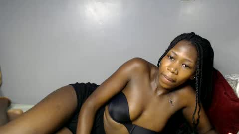 Snapshot of bailey_lo chatting on 06-27-26, 12:26 jewel online show from 06-27-26, 12:26