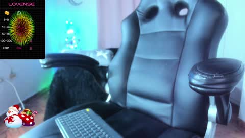 IM BAILEY online show from 12-19-24, 03:40