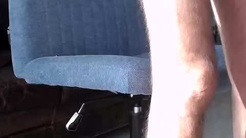 Snapshot of baker305 chatting on 11-19-25, 01:22 baker305 online show from 11-19-25, 01:22