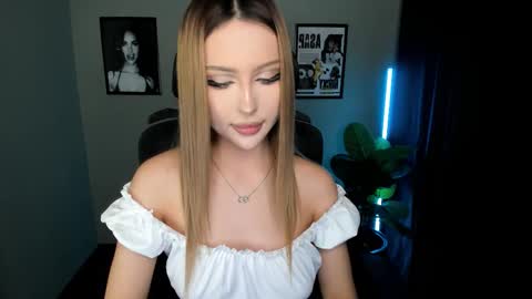 Baklajan online show from 11-21-25, 05:44