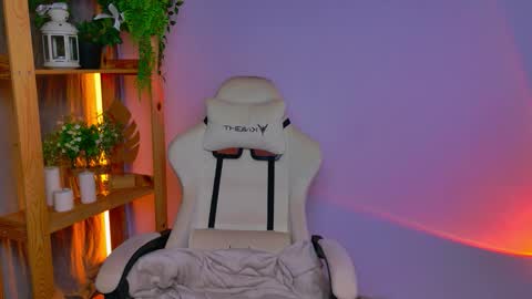 Elly online show from 02-10-26, 04:05