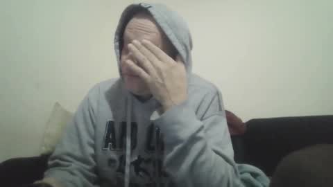 Snapshot of ballzrockwell chatting on 12-22-25, 12:35 ballzrockwell online show from 12-22-25, 12:35