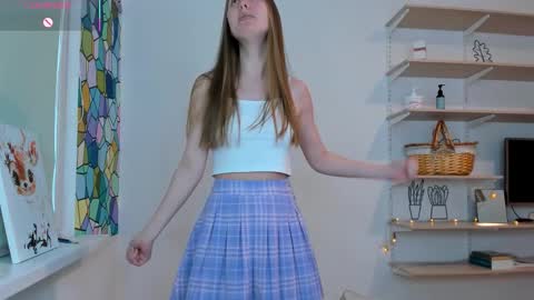 Kira online show from 09-26-25, 04:38