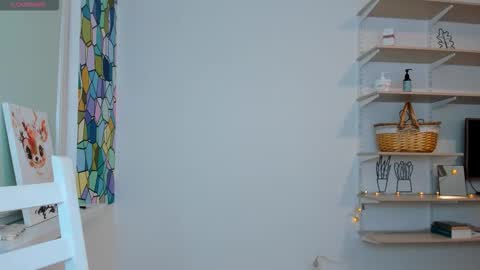 Kira online show from 10-05-25, 03:54