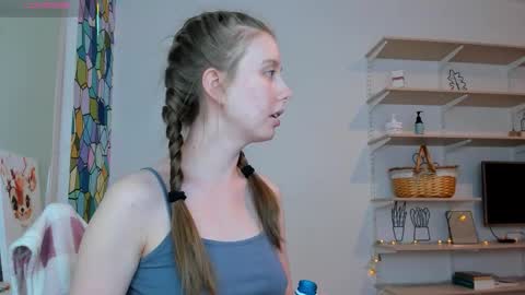 Kira online show from 10-13-25, 12:10