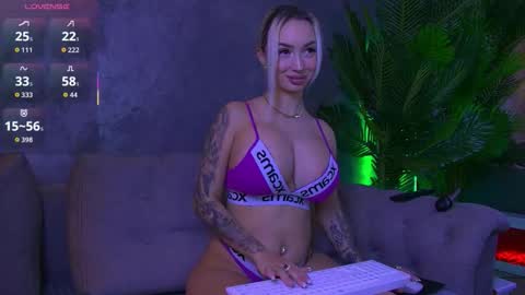 Snapshot of bambikayy chatting on 11-11-25, 08:03 Bambi online show from 11-11-25, 08:03