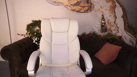 Snapshot of bambiliii chatting on 01-07-25, 02:08 Bambi online show from 01-07-25, 02:08