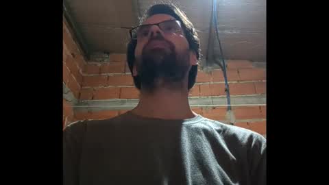 Ezequiel online show from 10-03-25, 01:24