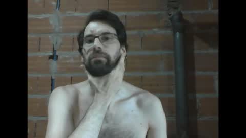 Snapshot of banana_argen_15 chatting on 02-15-26, 10:17 Ezequiel online show from 02-15-26, 10:17