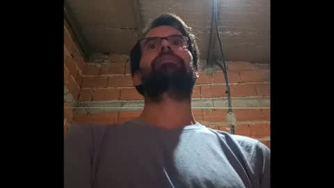 Snapshot of banana_argen_15 chatting on 02-18-26, 01:34 Ezequiel online show from 02-18-26, 01:34