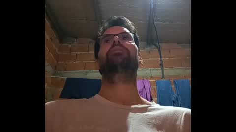 Snapshot of banana_argen_15 chatting on 03-15-26, 01:44 Ezequiel online show from 03-15-26, 01:44