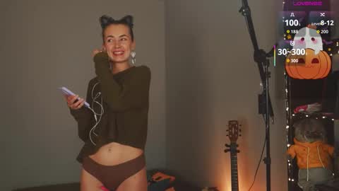 Ellen and  online show from 10-28-25, 11:51