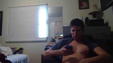 Snapshot of banginbeyonce chatting on 09-19-25, 10:32 tommy big dick money online show from 09-19-25, 10:32