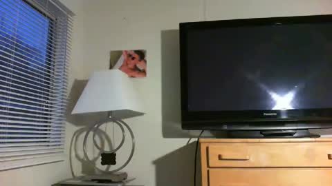 Snapshot of banginbeyonce chatting on 11-18-25, 10:25 tommy big dick money online show from 11-18-25, 10:25