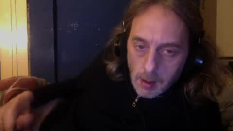 Snapshot of bangintoleather chatting on 01-22-25, 02:48 bangintoleather online show from 01-22-25, 02:48