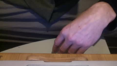 Snapshot of bangintoleather chatting on 03-10-25, 02:39 bangintoleather online show from 03-10-25, 02:39