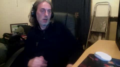 Snapshot of bangintoleather chatting on 09-12-25, 02:55 bangintoleather online show from 09-12-25, 02:55