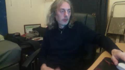 Snapshot of bangintoleather chatting on 09-14-25, 02:54 bangintoleather online show from 09-14-25, 02:54