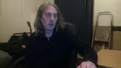 Snapshot of bangintoleather chatting on 10-19-25, 01:50 bangintoleather online show from 10-19-25, 01:50